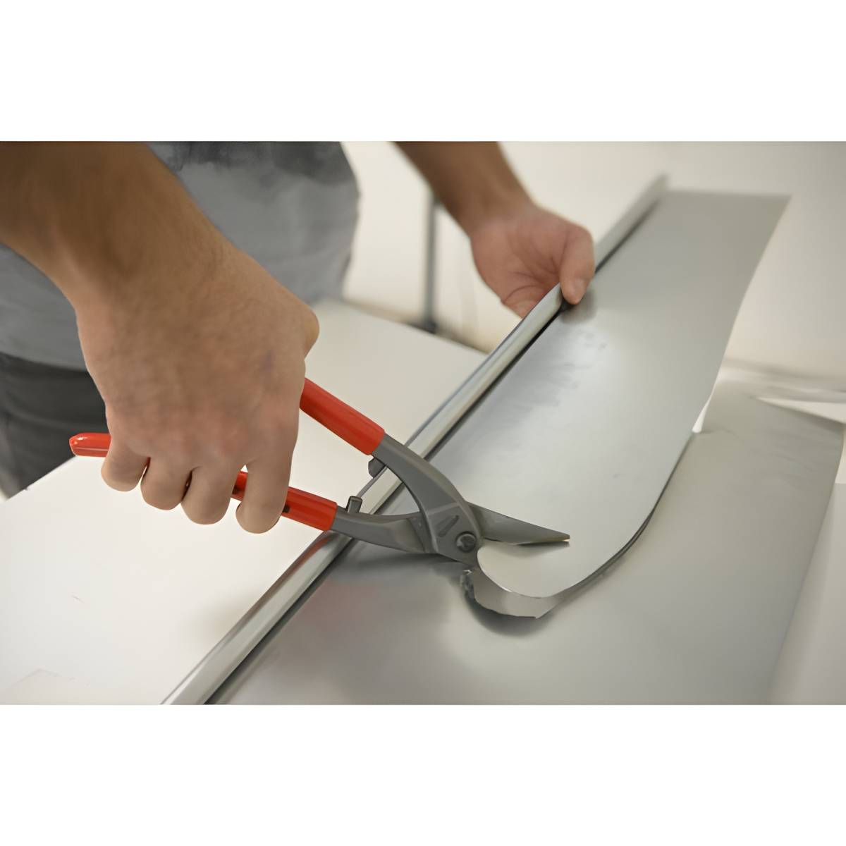 Cisaille passe-franc bichantourneuse droite 280 mm