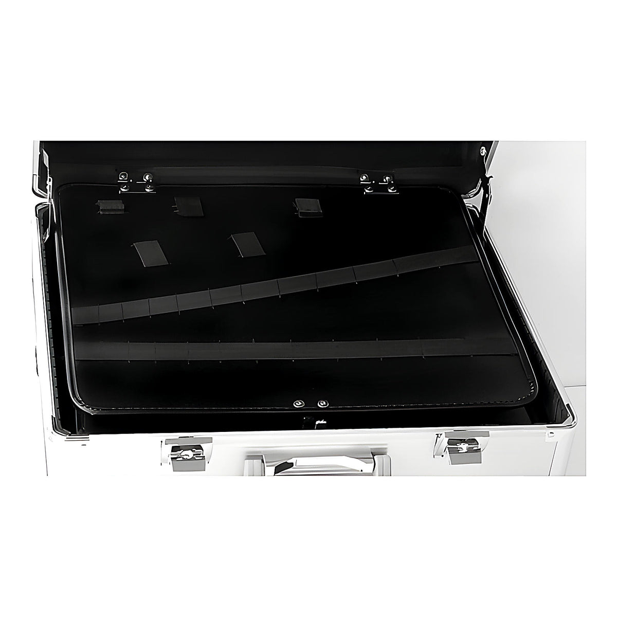 Valise trolley aluminium vide pour rangement